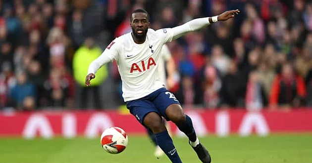 ndombele_tottenham_2022.jpg